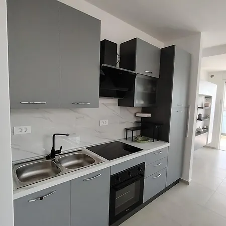 Sulmare Brodarica (Sibenik-Knin)